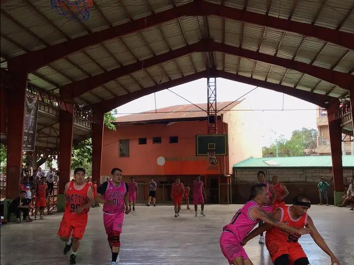 Talanians alumni basketball game during the 2025 Sports Fest, photo 1