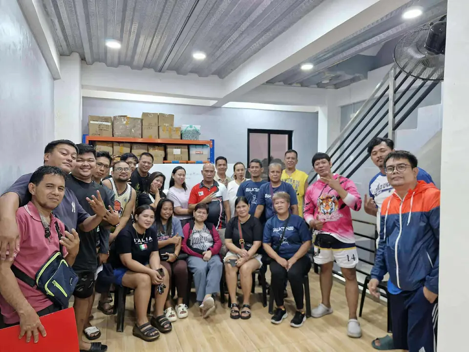 Talanians alumni members gathering together